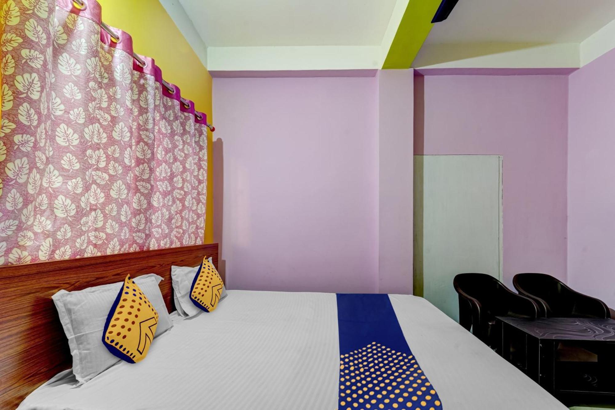 Hotel O Home Trimurti Guest House Guwahati Exterior foto