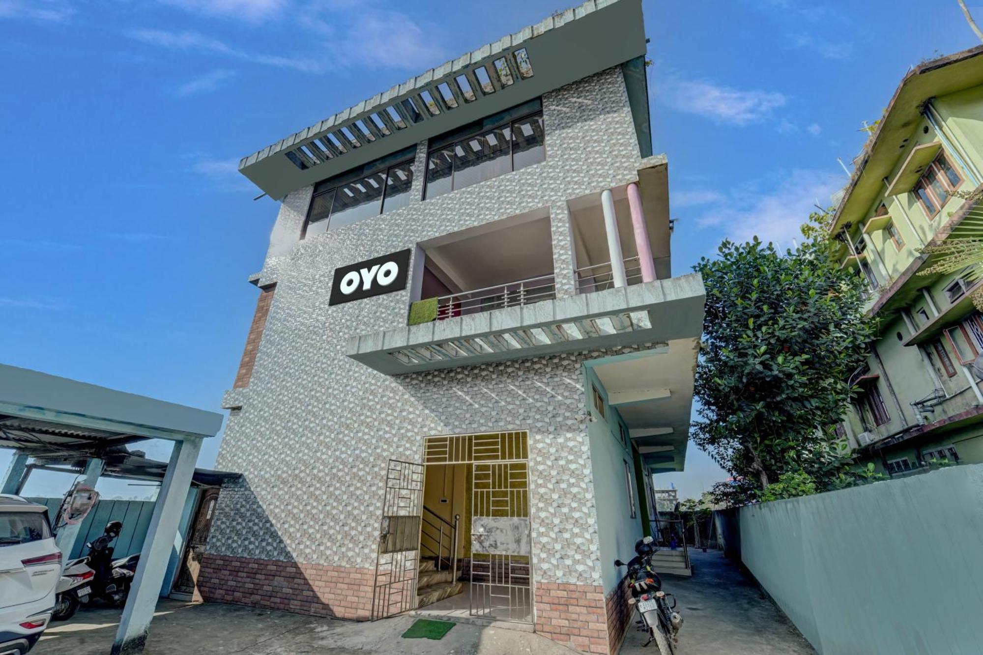 Hotel O Home Trimurti Guest House Guwahati Exterior foto